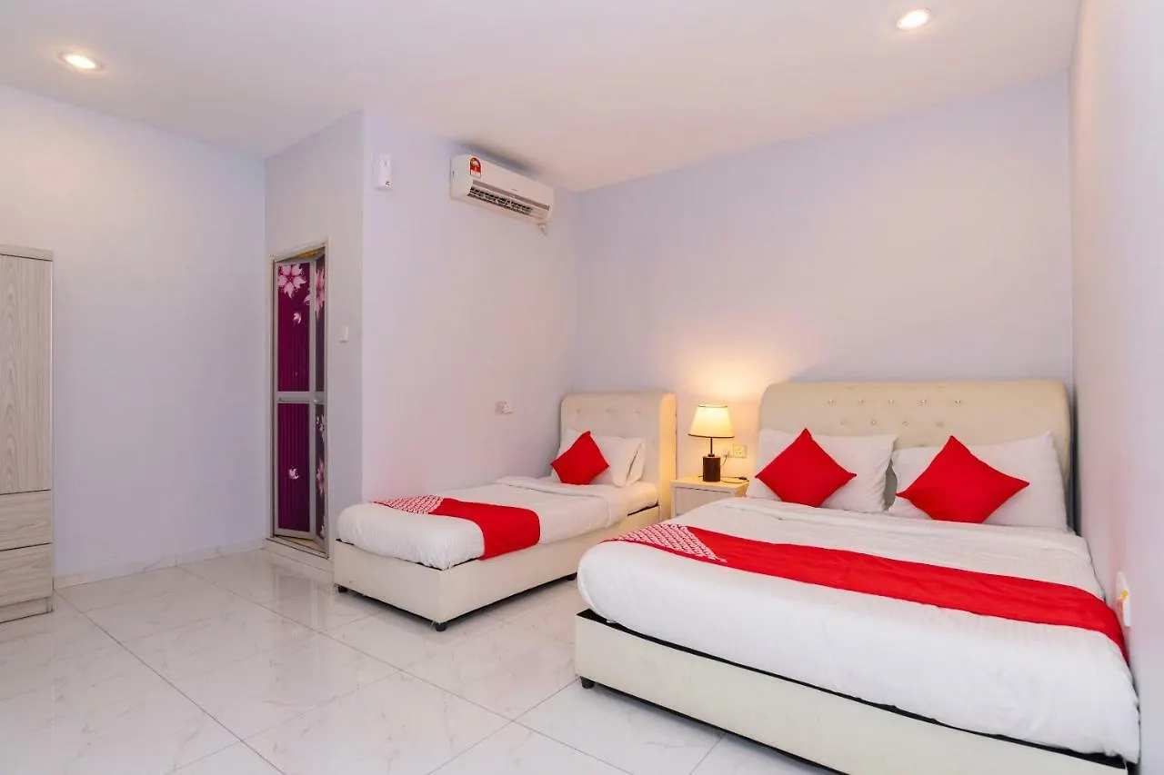 Hotel Oyo 1228 R & R Motel Johor Bahru