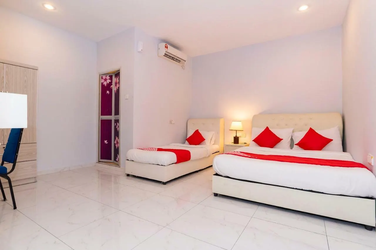 Oyo 1228 R & R Motel Johor Bahru 2*,