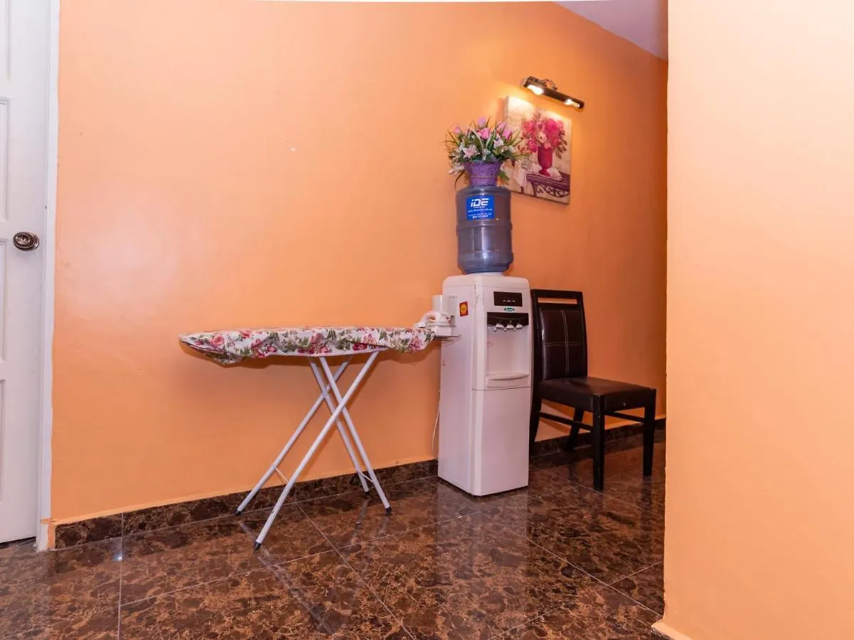 ** Hotel Oyo 1228 R & R Motel Johor Bahru Malaysia